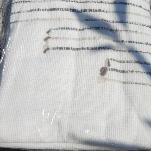 Knit Throw 50" x 60" with brown stripes by Lauren McBride - new in package - Picture 2 of 4